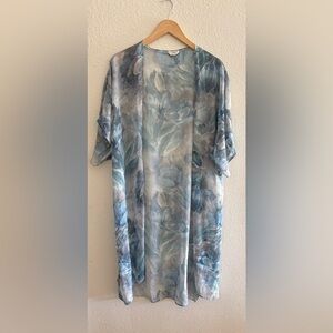 One & Only Urban Outfitters Floral Kimono